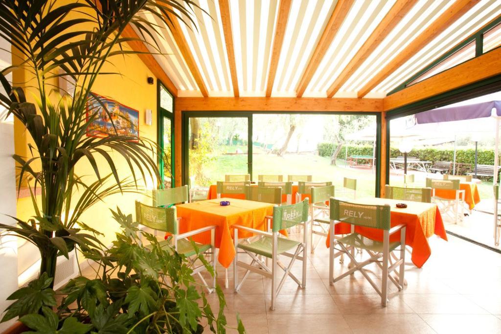 Hotel Residence Rely เบรนโซเน ซูล การ์ดา ภายนอก รูปภาพ