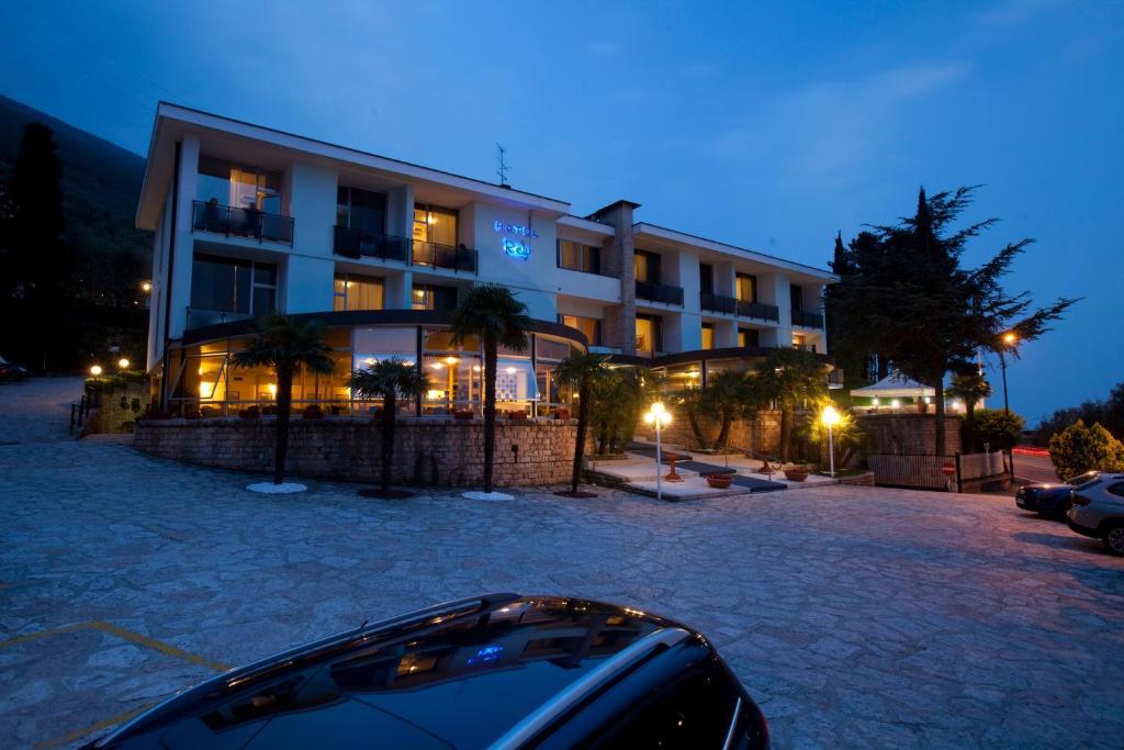 Hotel Residence Rely เบรนโซเน ซูล การ์ดา ภายนอก รูปภาพ